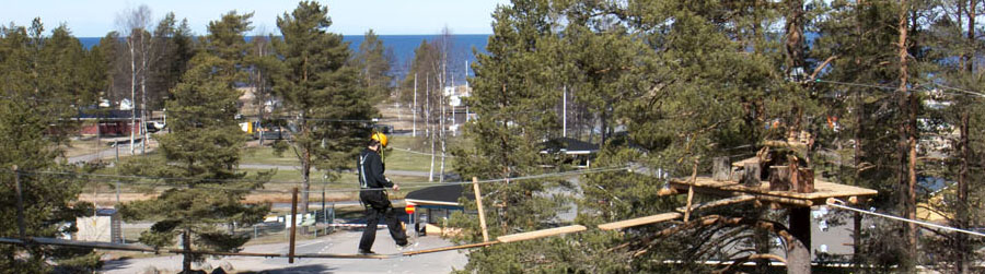 Seikkailupuisto Pakan radoilta aukeaa merinäköala.